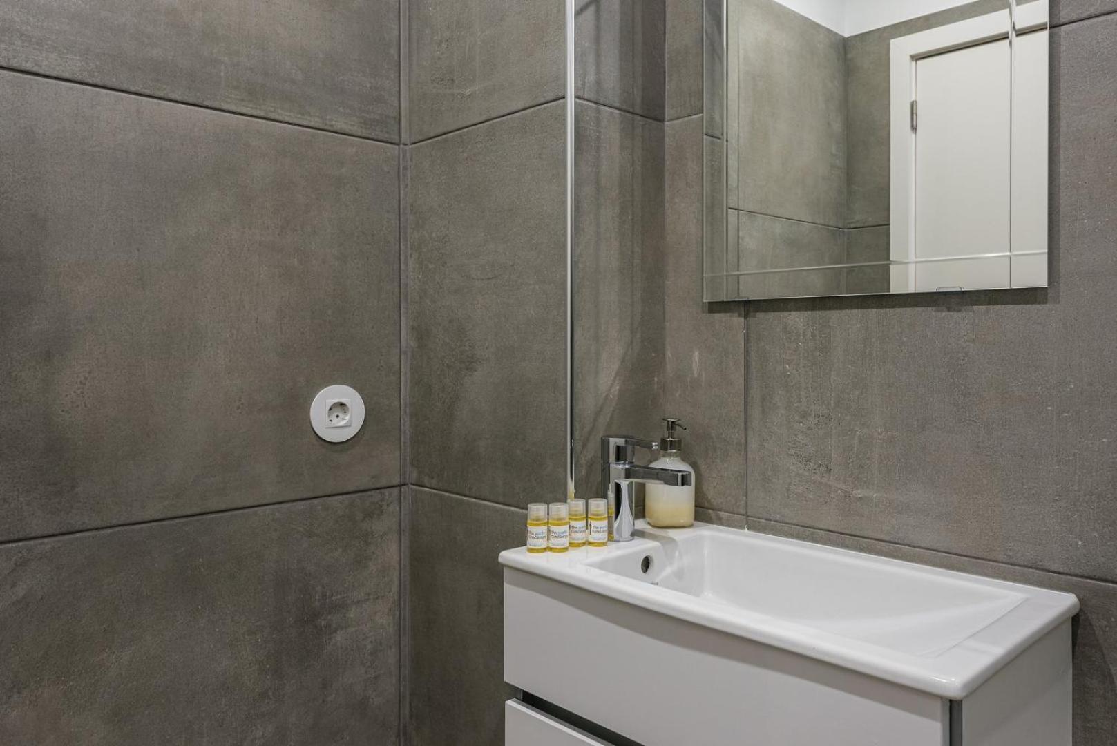Guestready - Assuntos De Recreio Leilighet Porto Eksteriør bilde